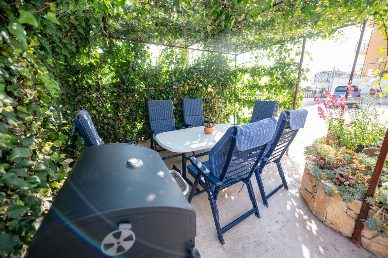 Sea View Apartment Ana Podstrana Luaran gambar