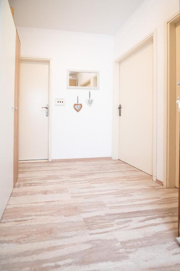 Sea View Apartment Ana Podstrana Luaran gambar