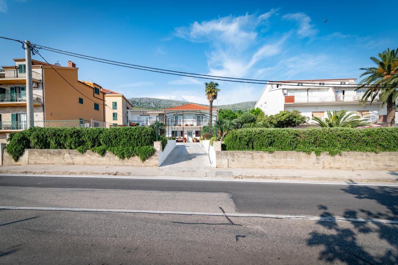 Sea View Apartment Ana Podstrana Luaran gambar